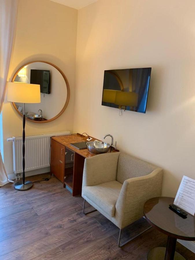Hotel Berliner Hof à Dallgow-Doeberitz Extérieur photo