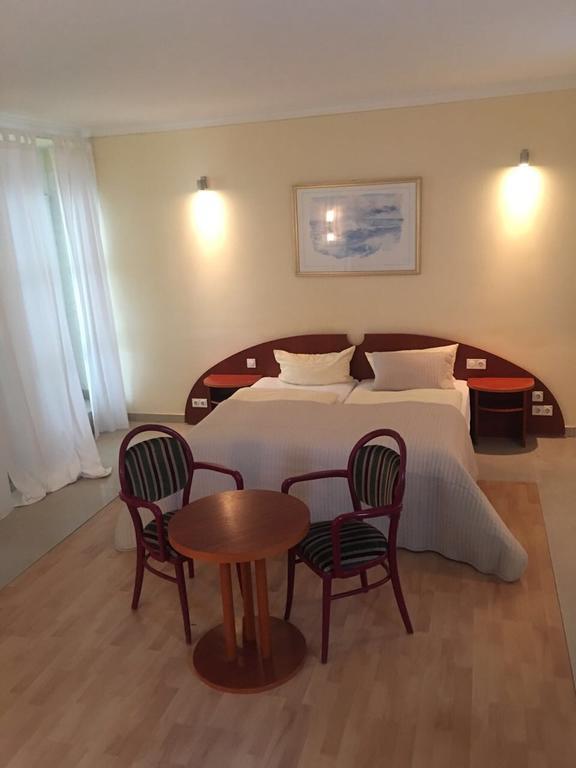 Hotel Berliner Hof à Dallgow-Doeberitz Extérieur photo